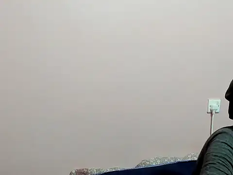 prettyley online show from 06/16/26, 07:22