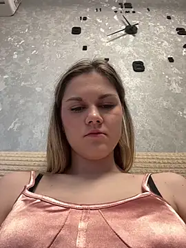 Snapshot of la_lisa_ chatting on 06/03/26, 06:49 la lisa online show from 06/03/26, 06:49