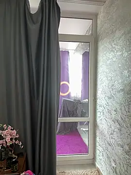 la lisa  online show from 07/04/26, 08:20