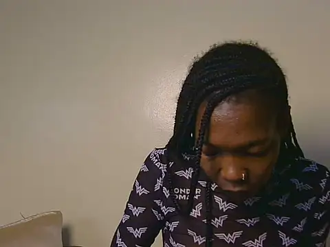 Glamtashie online show from 07/16/26, 08:37