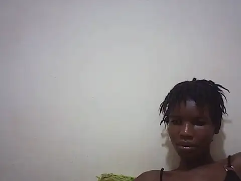 Snapshot of Bootylovet chatting on 05/17/26, 12:23 Bootylovet online show from 05/17/26, 12:23
