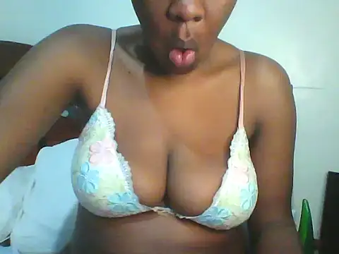 Snapshot of Outbackdol chatting on 06/20/26, 04:15 Outbackdol online show from 06/20/26, 04:15