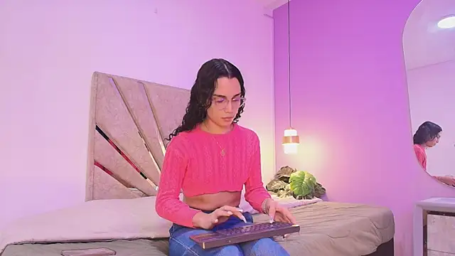 sally hot18 online show from 07/11/26, 01:08