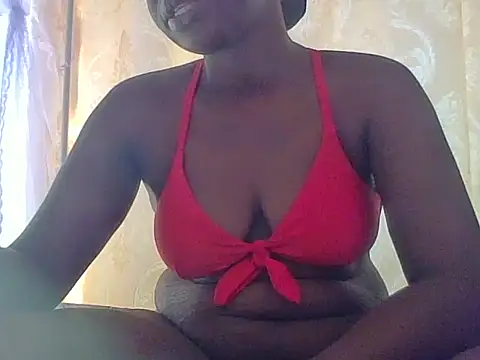 Snapshot of Queen_Zuri chatting on 06/08/26, 05:41 Queen Zuri online show from 06/08/26, 05:41