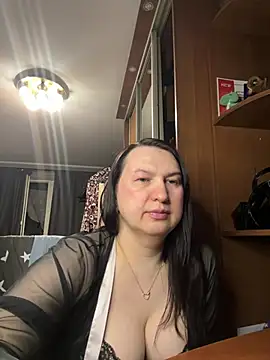 EvaBeautyXxX online show from 06/07/26, 10:57
