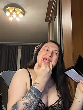 EvaBeautyXxX online show from 06/12/26, 11:25