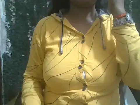 Snapshot of shallykaur chatting on 06/02/26, 03:41 shallykaur online show from 06/02/26, 03:41
