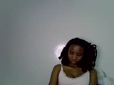 Snapshot of lee_shaz chatting on 06/13/26, 03:37 lee shaz online show from 06/13/26, 03:37