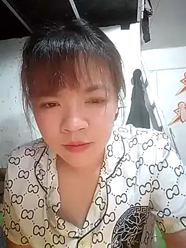 Snapshot of Loleml01 chatting on 06/03/26, 05:21 Loleml01 online show from 06/03/26, 05:21