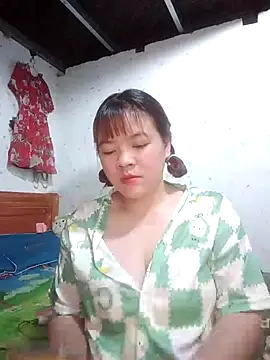Snapshot of Loleml01 chatting on 06/12/26, 03:38 Loleml01 online show from 06/12/26, 03:38