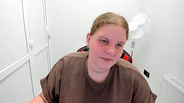 Bella shyy  online show from 07/16/26, 02:34