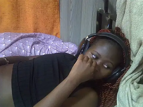 hot petrah online show from 06/11/26, 02:53