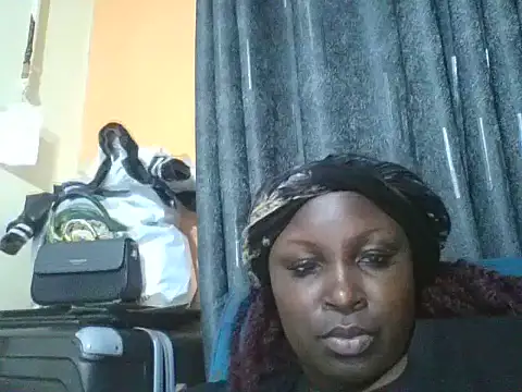 Queenbella780 online show from 06/19/26, 06:34