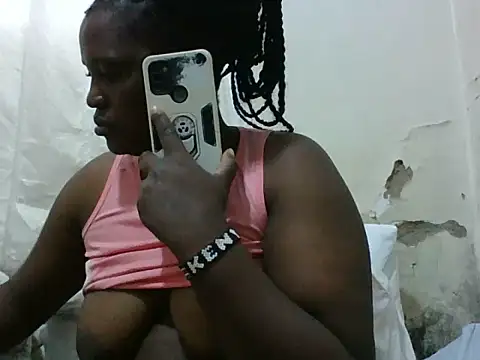 Hot-Perryl online show from 07/13/26, 01:25