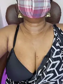 MISS-LOVEV online show from 07/26/26, 02:42
