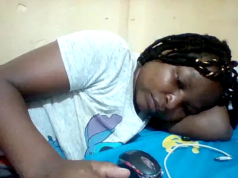 Snapshot of Camilla-Sweets chatting on 05/20/26, 06:52 Camilla-Sweets online show from 05/20/26, 06:52