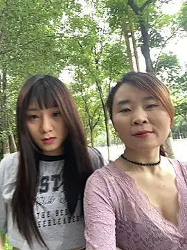 Snapshot of yan63737 chatting on 06/11/26, 03:15 yan63737 online show from 06/11/26, 03:15