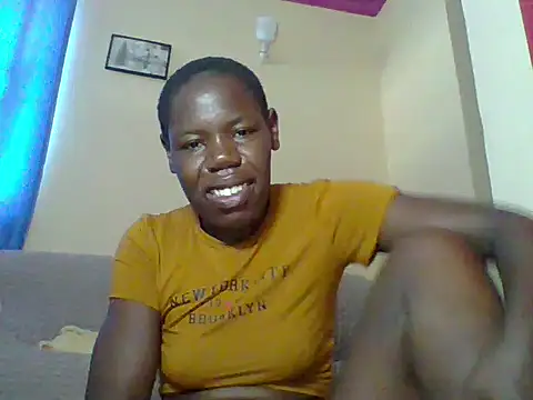 Snapshot of Blacksexyqueen24 chatting on 05/19/26, 05:47 Blacksexyqueen24 online show from 05/19/26, 05:47