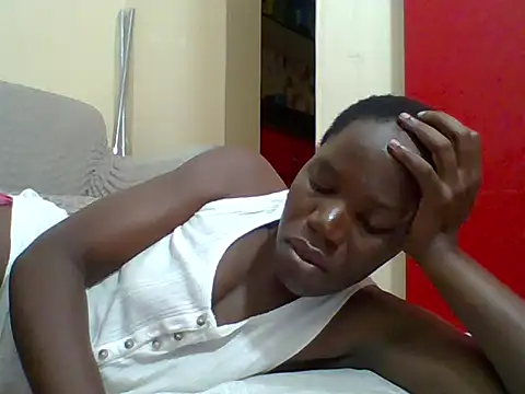 Snapshot of Blacksexyqueen24 chatting on 05/22/26, 08:47 Blacksexyqueen24 online show from 05/22/26, 08:47