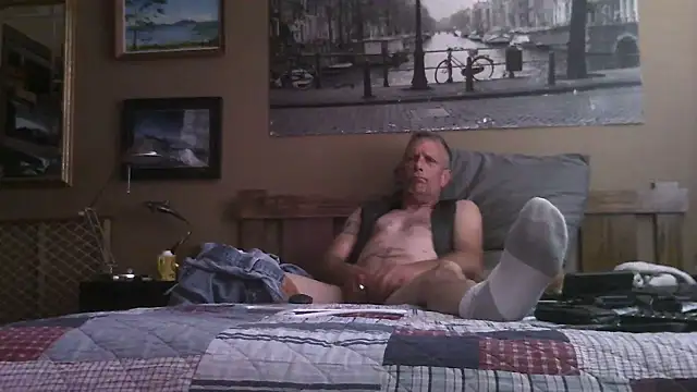 truckdawg2023 online show from 06/26/26, 07:51