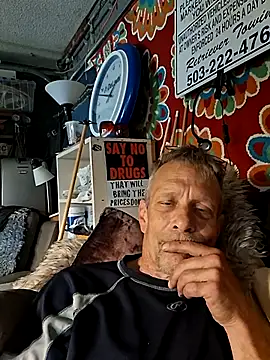 truckdawg2023 online show from 07/15/26, 04:45