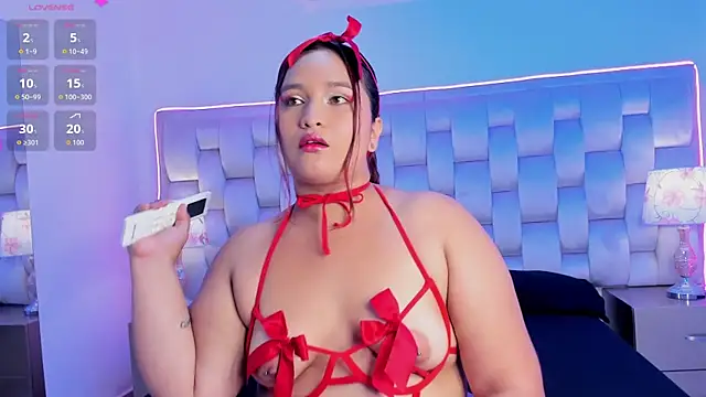 SalomeBins online show from 06/03/26, 11:32