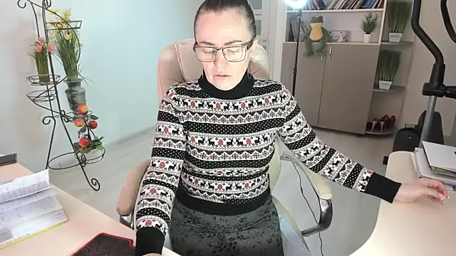Snapshot of Vika73 chatting on 02/02/26, 06:34 Vika73 online show from 02/02/26, 06:34