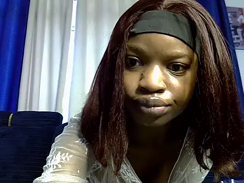 Snapshot of Snacky_ chatting on 05/18/26, 05:24 Snacky online show from 05/18/26, 05:24