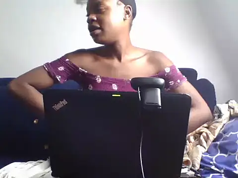 Snapshot of Snacky_ chatting on 05/27/26, 02:36 Snacky online show from 05/27/26, 02:36