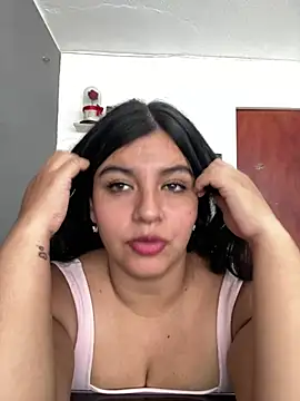 Sofiaa Bloom online show from 05/30/26, 04:15