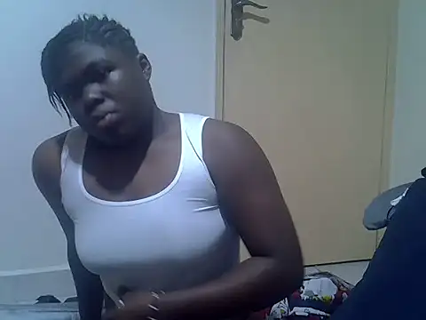 Snapshot of evethegurl chatting on 05/29/26, 03:21 evethegurl online show from 05/29/26, 03:21