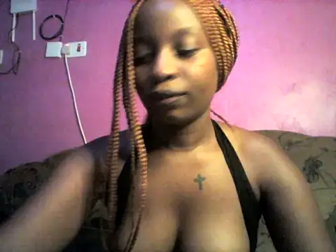 Snapshot of Sexy_brie chatting on 06/07/26, 06:00 Sexy brie online show from 06/07/26, 06:00