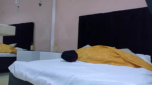 MILA AND COTI online show from 06/16/26, 10:34