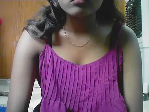 Snapshot of Diana_Penty chatting on 05/31/26, 12:45 Diana Penty online show from 05/31/26, 12:45