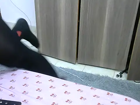 Baby Nelisah online show from 06/23/26, 03:59