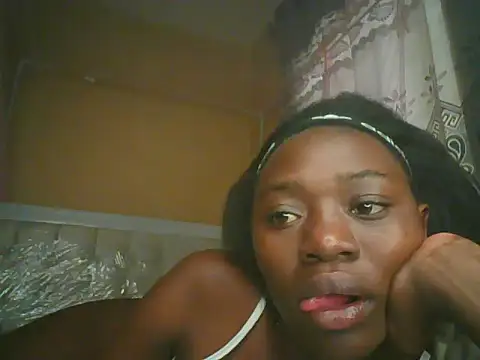 Preetygirlyz online show from 07/24/26, 11:41