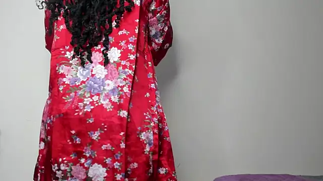 Snapshot of Real_Slim_Thick chatting on 06/03/26, 07:19 Real Slim Thick online show from 06/03/26, 07:19