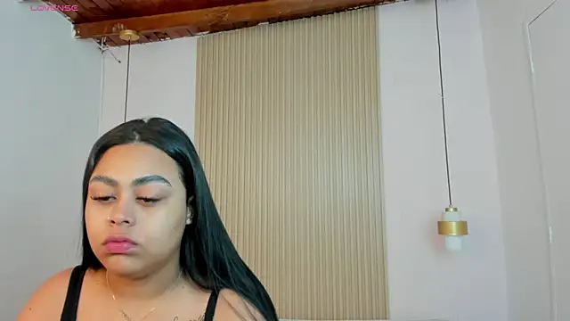 MiaLane3 online show from 06/27/26, 11:37
