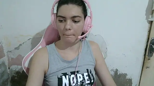 Snapshot of Angel_Ristoww chatting on 05/31/26, 10:22 Angel Ristoww online show from 05/31/26, 10:22