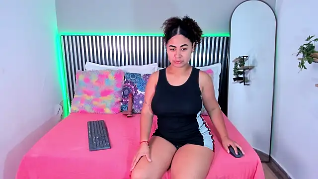 Amber Milers online show from 07/28/26, 02:05