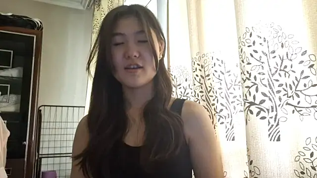 Snapshot of LimpedFlyby chatting on 06/03/26, 09:34 LimpedFlyby online show from 06/03/26, 09:34