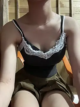 Snapshot of Bea-777 chatting on 06/05/26, 06:52 Bea-777 online show from 06/05/26, 06:52