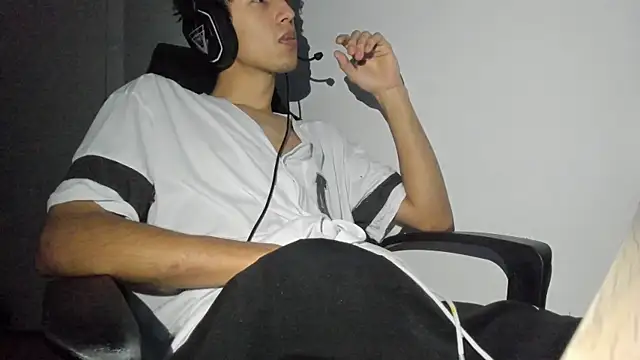 MAPLOZOX04 online show from 06/07/26, 06:06