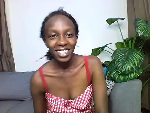 Snapshot of shaz_shy chatting on 06/06/26, 04:28 shaz shy online show from 06/06/26, 04:28