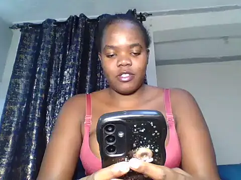 Snapshot of summerdivah chatting on 06/21/26, 01:24 summerdivah online show from 06/21/26, 01:24