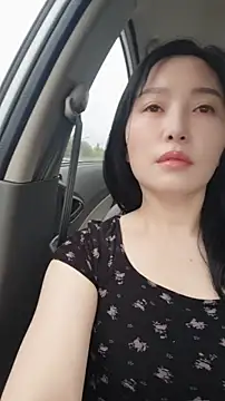 lylxili online show from 06/18/26, 12:44
