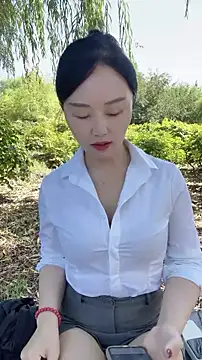 lylxili online show from 07/19/26, 01:53