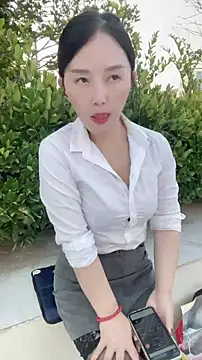 lylxili online show from 07/20/26, 10:39