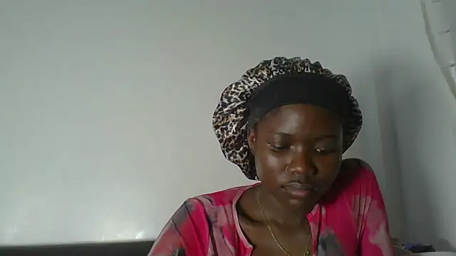 Snapshot of Ebony-Candy chatting on 05/18/26, 06:03 Ebony-Candy online show from 05/18/26, 06:03