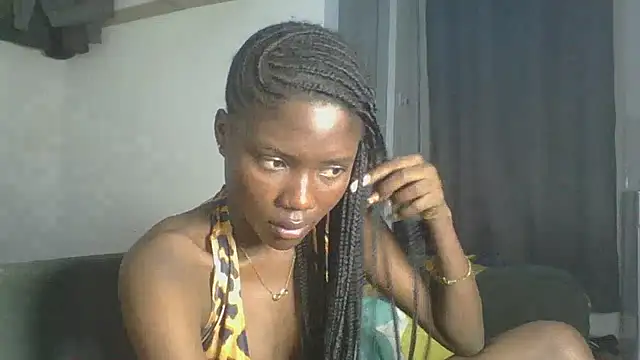 Snapshot of Ebony-Candy chatting on 06/12/26, 06:18 Ebony-Candy online show from 06/12/26, 06:18